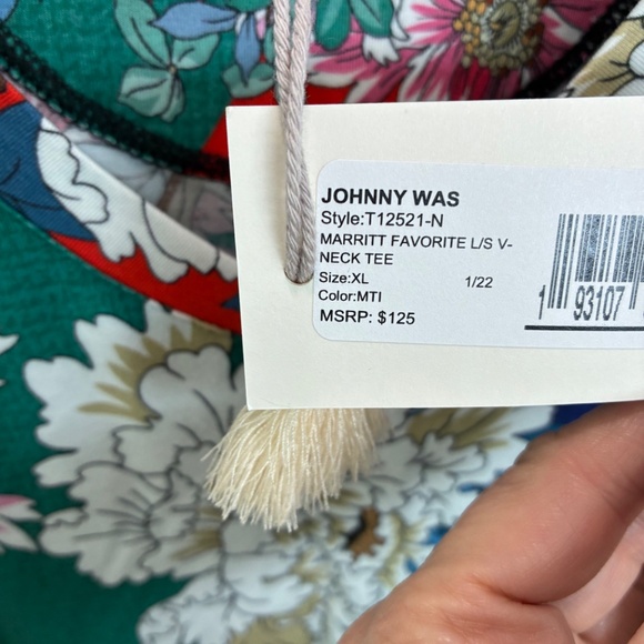 Johnny Was  Marritt Favorite Long Sleeve V-Neck Tee - Picture 7 of 7